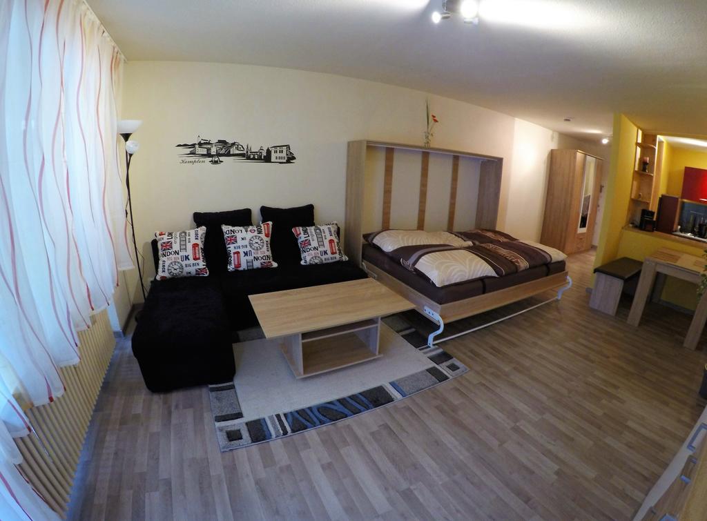 Ferienwohnung Im Zentrum ケンプテン エクステリア 写真