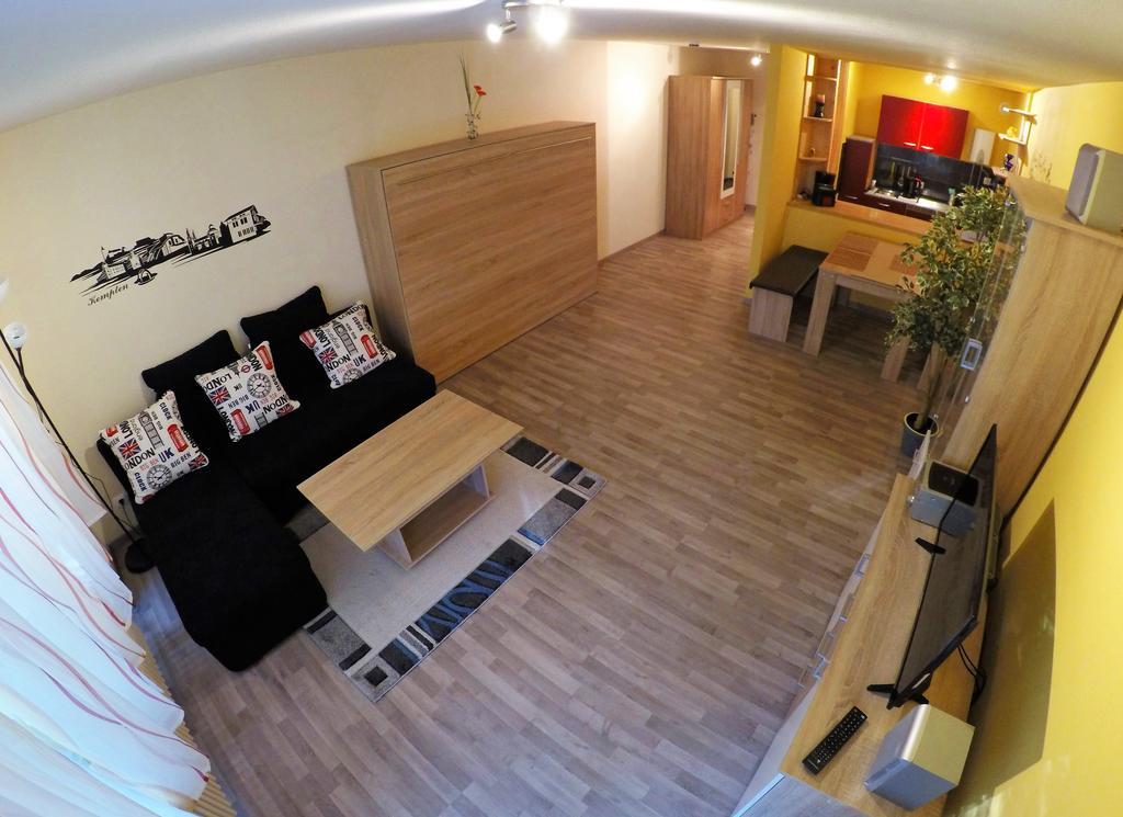 Ferienwohnung Im Zentrum ケンプテン エクステリア 写真